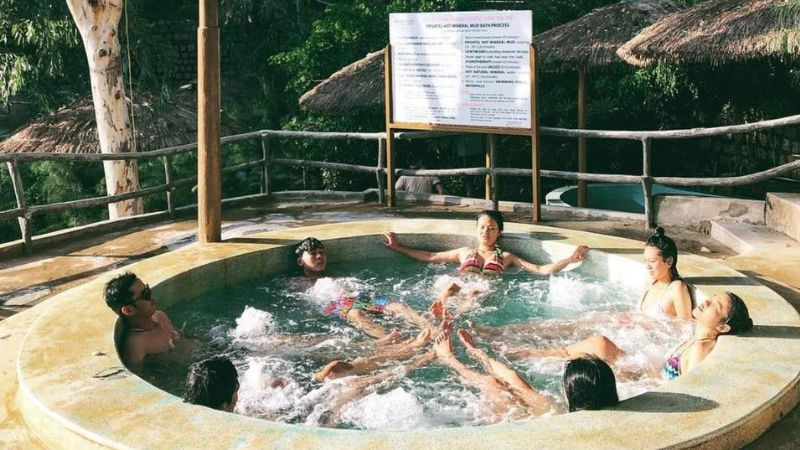 Suối Khoáng Nóng Tháp Bà Nha Trang